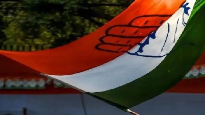 Amenaza a Rahul Gandhi: el Congreso de la Juventud protesta frente a la oficina del BJP en Mumbai