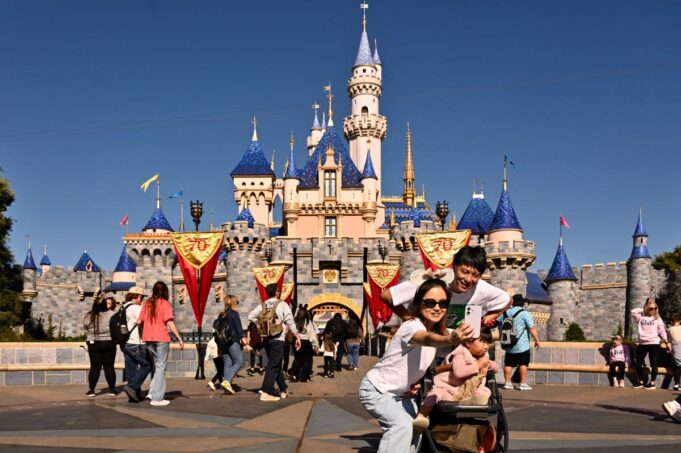 Disneyland cerrará dos atracciones icónicas a partir del próximo mes: informe