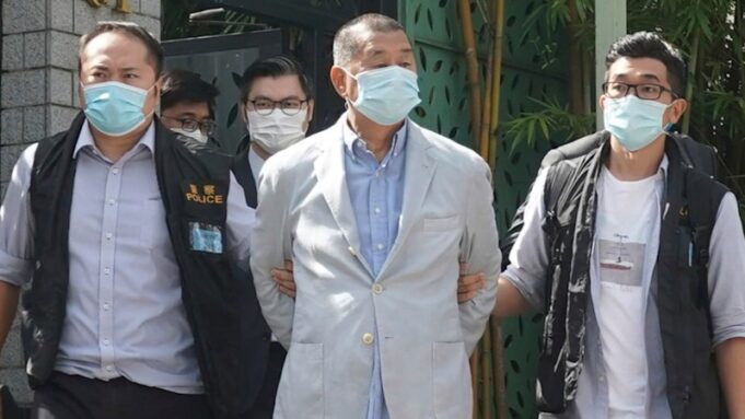 Sin piedad para el magnate de los medios de Hong Kong