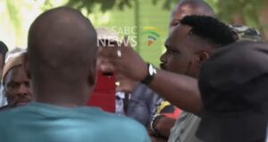 Movimiento de liquidación por mina donde los mineros permanecen atrapados