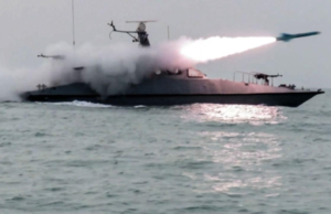 Irán cierra brevemente el Estrecho de Ormuz para realizar ejercicios con misiles mientras comienzan las conversaciones nucleares con Estados Unidos