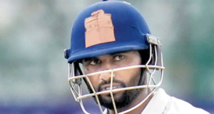 Paras Dogra multado con el 50 por ciento de sus honorarios del partido, dos puntos de demérito por cabezazo