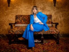 Una obra que batió récords regresa al escenario protagonizada por Sheridan Harbridge