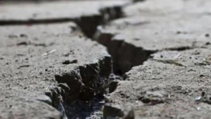 Los temblores del terremoto de Bangladesh sacuden Calcuta y la gente sale corriendo de los edificios