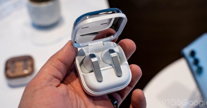 Samsung hizo una funda magnética Galaxy Buds 4 para Galaxy S26