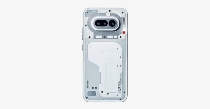 Nothing Phone (4a) luce refrescantemente normal en la imagen oficial