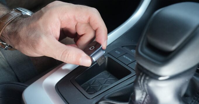 Actualice Android Auto con estos adaptadores inalámbricos repletos de funciones