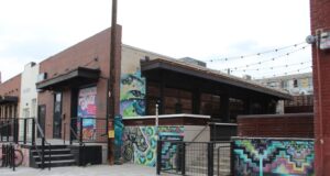 Restaurador lleva la cadena nacional mediterránea a RiNo