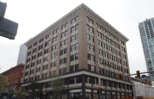 La conversión planificada del edificio de Symes se canceló debido a la ejecución hipotecaria del prestamista