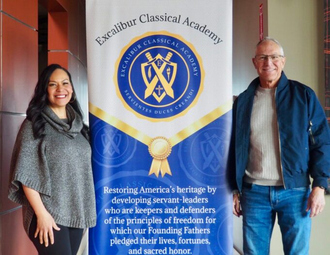 La Academia Clásica Excalibur en Centennial abrirá este otoño