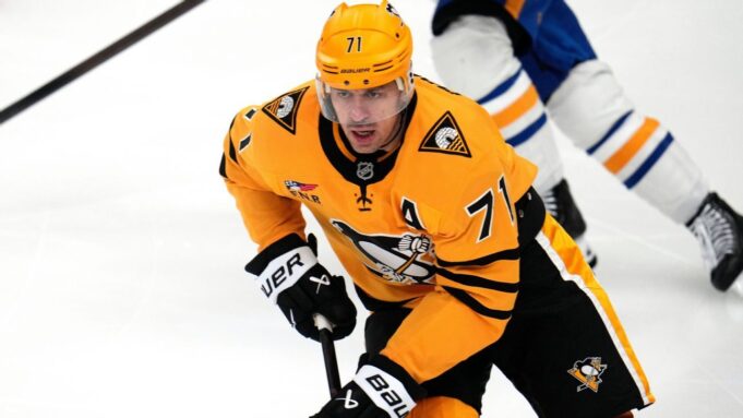 Evgeni Malkin suspendido 5 juegos por atacar a Rasmus Dahlin