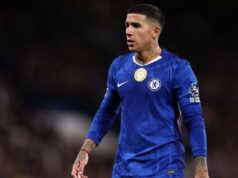Rumores de traspasos, noticias: Chelsea quiere renovar a Fernández en medio del interés del PSG y el Madrid