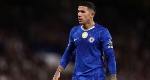 Rumores de traspasos, noticias: Chelsea quiere renovar a Fernández en medio del interés del PSG y el Madrid