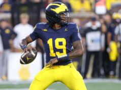 Kyle Whittingham de Michigan busca desarrollar a Bryce Underwood