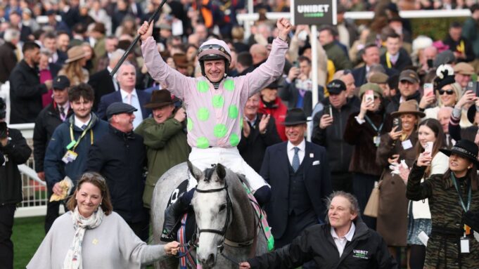 Festival de Cheltenham 2026 Como sucedió: Lossiemouth gana Champion Hurdle en un dramático Día del Campeón