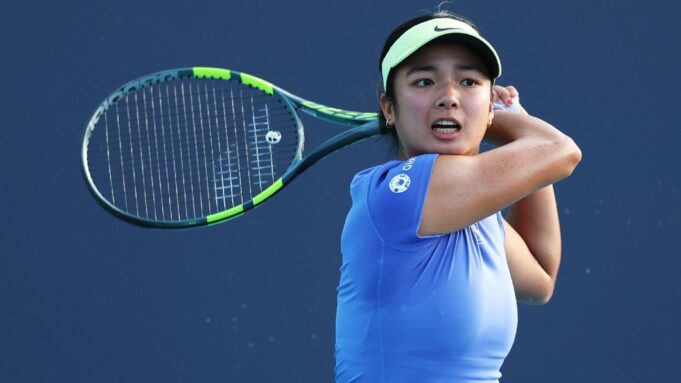 Alex Eala sale del Miami Open 2026 con una triste derrota ante Karolína Muchová