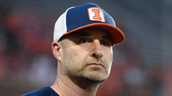 Illinois ofrece al OC Barry Lunney Jr. un nuevo contrato de 3 años y 4,35 millones de dólares