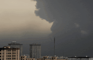 Wong descarta ofensiva terrestre australiana; Irán se dispone a nombrar un nuevo líder; Israel advierte que derribará a cualquier sucesor de Jamenei