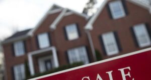 Los precios de las viviendas de nivel básico están cayendo más rápido en Denver, según un estudio