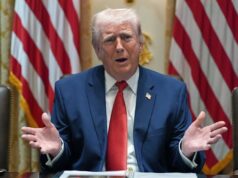 Trump revela barcos con petróleo ‘presentes’ desde Irán; El comandante naval iraní Alireza Tangsiri muere en un ataque aéreo, afirma Israel; La escasez de combustible en Australia empeora cuando Anthony Albanese convoca el gabinete nacional