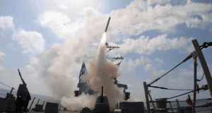 Beirut bombardeada por Israel; Alí Jamenei asesinado; Tropas estadounidenses muertas; Trump apunta a los líderes iraníes; los precios del petróleo aumentan; Vuelos de Qatar Airways y Emirates cancelados; Bahréin y Australia emiten advertencias de viaje para Irak, Kuwait, Líbano, Qatar, Siria, Emiratos Árabes Unidos y Yemen