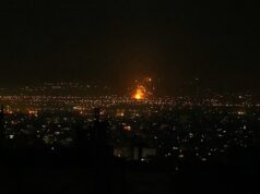 Israel ataca de nuevo a Teherán tras matar a Jamenei y el consejo de liderazgo asume el poder