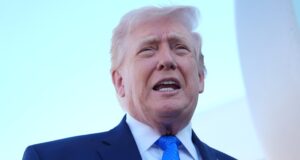 Donald Trump da marcha atrás en su amenaza de bombardear la red eléctrica de Irán, citando conversaciones para poner fin a la guerra