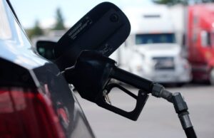 Los habitantes de Colorado podrían ver un rápido aumento de los precios de la gasolina si la guerra contra Irán se prolonga