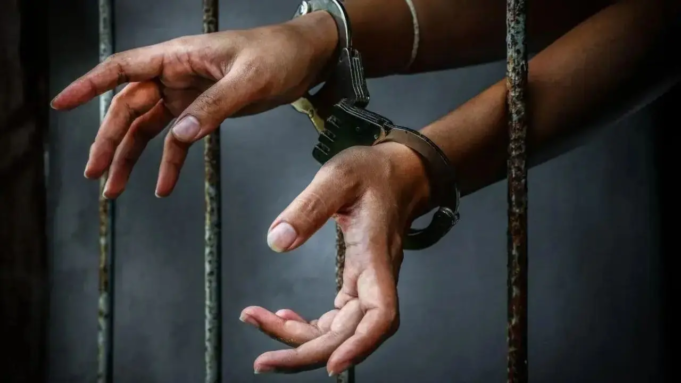 La policía de Navi Mumbai desmantela el escándalo sexual en el albergue Turbhe y tres arrestados