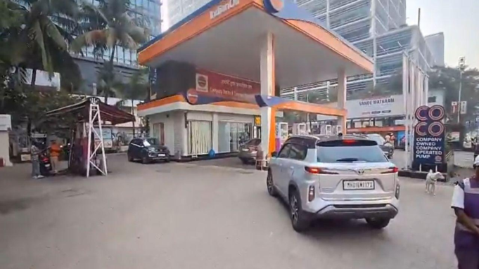 “Todo sigue como siempre”: Indian Oil comparte imágenes de las operaciones normales en BKC