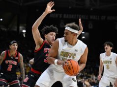 Elijah Malone hace una reverencia final con CU Buffs