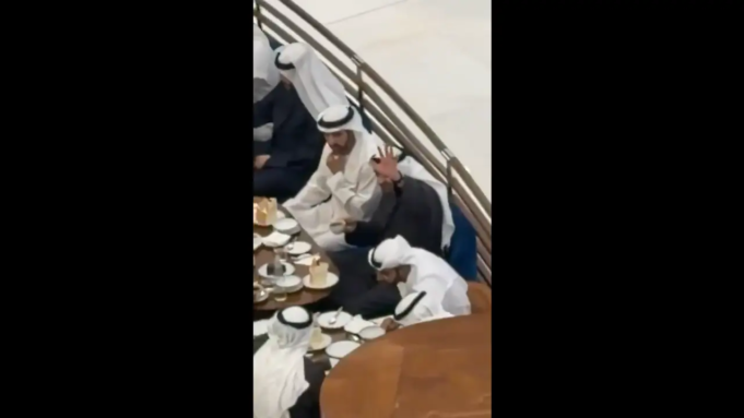 En medio de la crisis de Oriente Medio, el presidente de los Emiratos Árabes Unidos y el príncipe heredero de Dubai visitan el centro comercial Dubai Mall