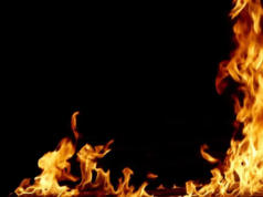 Thane: Dos autos estacionados se incendian en Ghodbunder Road, sin heridos