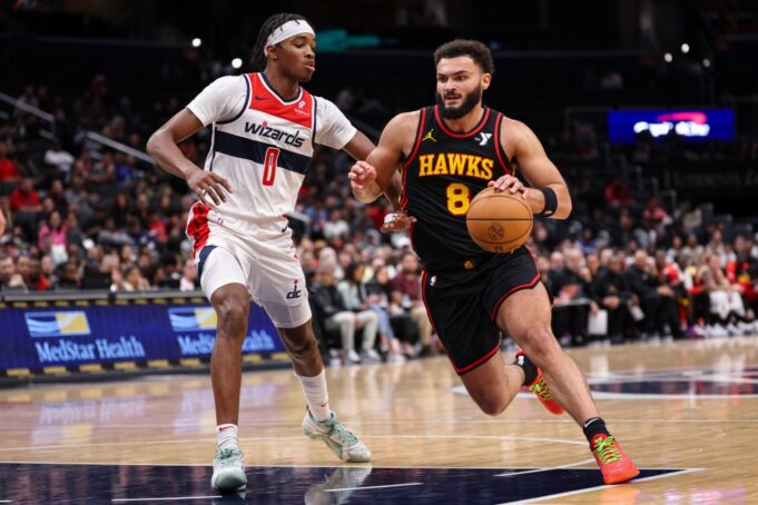 Los Nuggets firman a David Roddy con un contrato bidireccional y renuncian a Tamar Bates