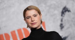 Jessie Buckley gana el Oscar a la mejor actriz