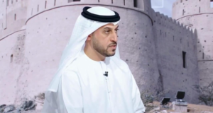 Emiratos Árabes Unidos advierte contra la difusión de contenidos engañosos y noticias inexactas en línea