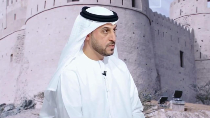 Emiratos Árabes Unidos advierte contra la difusión de contenidos engañosos y noticias inexactas en línea
