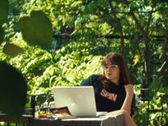 Barbie Ferreira en viaje de regreso a principios de agosto