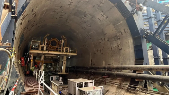 Mumbai: las obras del túnel Orange Gate-Marine Drive avanzan a medida que comienza el camino principal