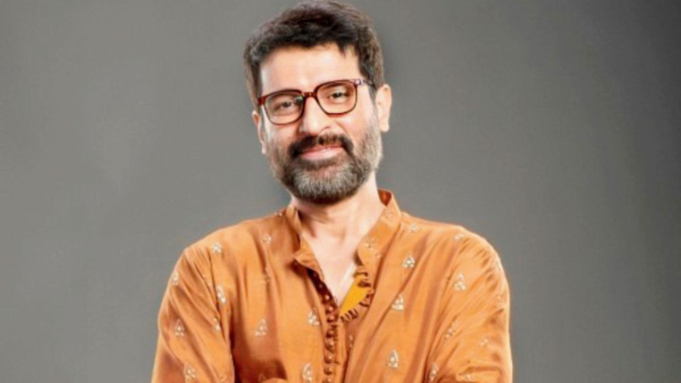El actor Shakti Anand reflexiona sobre cómo la televisión le ayudó a sobrevivir
