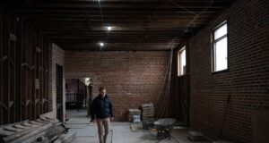 El edificio 2100 Larimer muestra un gran progreso después de años de desocupación