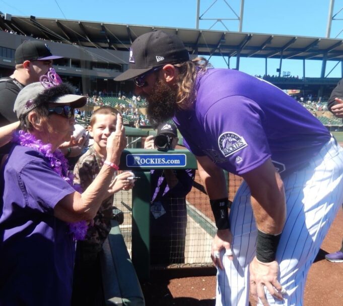Mabel Miyasaki, superfan de los Rockies de 100 años, ‘era una estrella que brillaba’