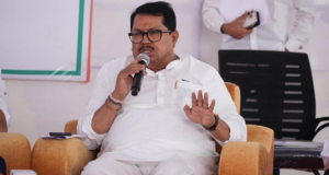 La renuncia de Rupali Chakankar no es suficiente, investiguen al ‘pez gordo’: Vijay Wadettiwar