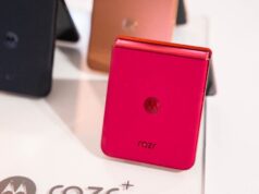 Motorola Razr+ (2025) es una ganga por $399 nuevo
