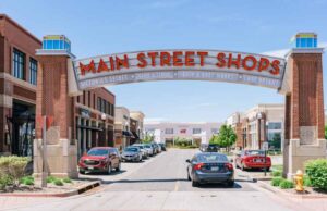 Dúplex en busca de tiendas en el sitio de Northfield