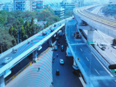 El paso elevado de dos pisos de Pune se abre al público después de que CM Fadnavis lo inaugura