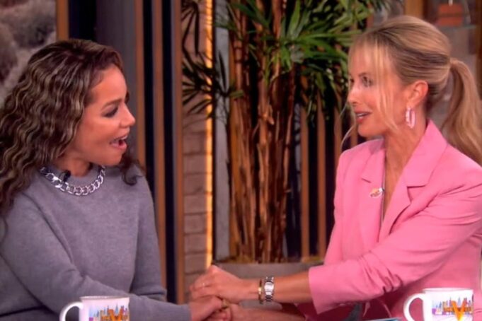 Sunny Hostin comparte impactantes palabras de despedida para Elisabeth Hasselbeck después de una tensa semana de debates sobre ‘The View’