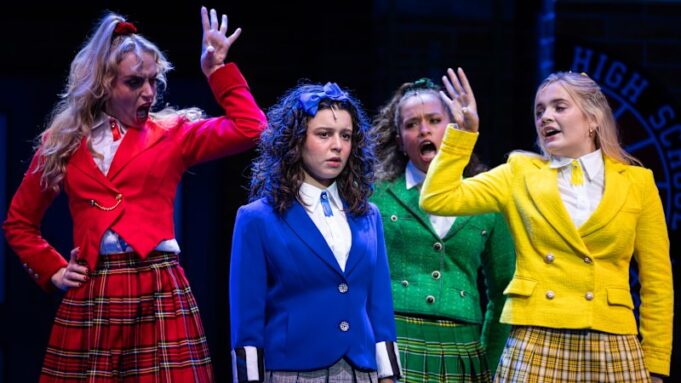 Heathers el Musical en el Arts Centre Melbourne; Jimmy Barnes en el Rod Laver Arena; Dedique un pensamiento a Jana Wendt en La Mama