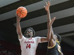 La NCAA propone prohibir que los jugadores que opten por participar permanezcan en el draft