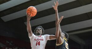 La NCAA propone prohibir que los jugadores que opten por participar permanezcan en el draft